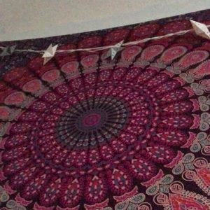 Meet your Posher, Larissa